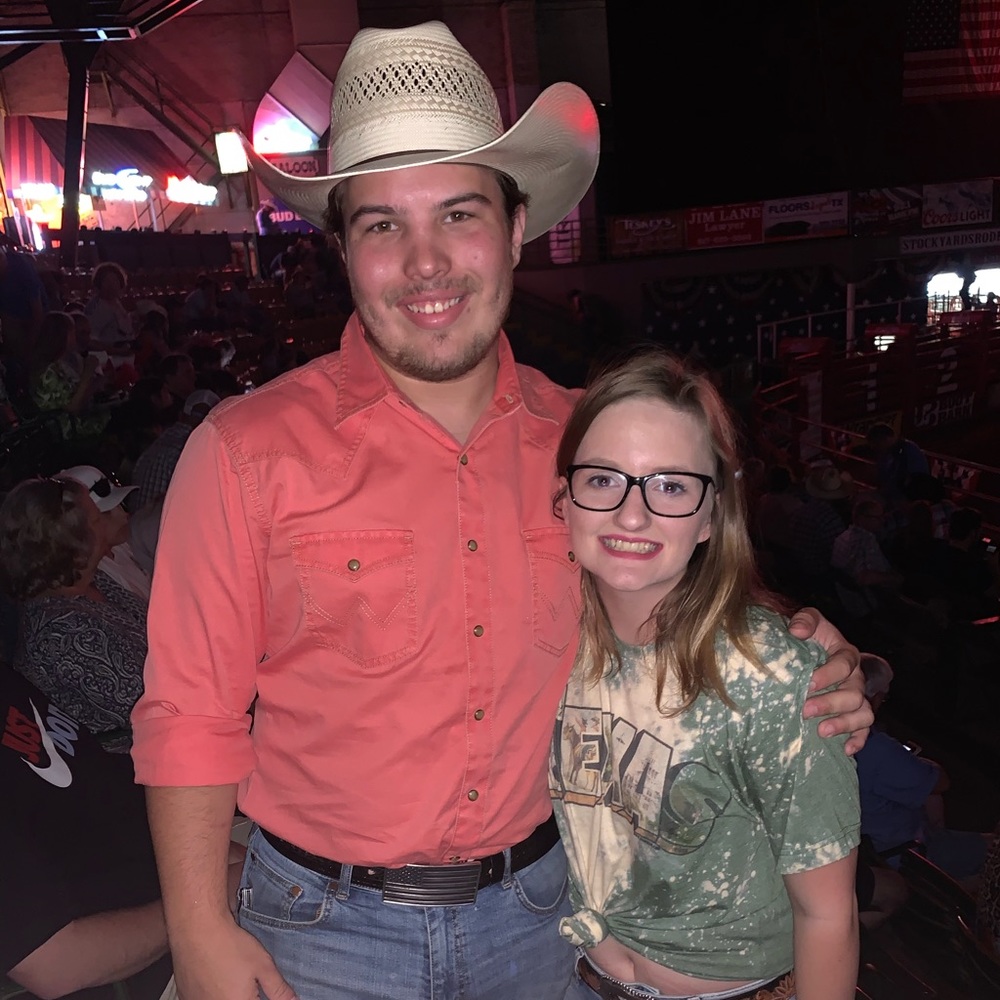 Meet your Posher, Logan